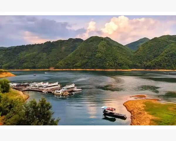 MT4十字光标测价格差时间差拖拽技巧_减少噪音与信号滞后之间的现实权衡